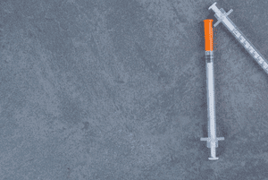 шприц для кодирования от алкоголизма препаратом Аквилонг